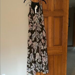 Chic Floral Maxi Dress - Black and Pink